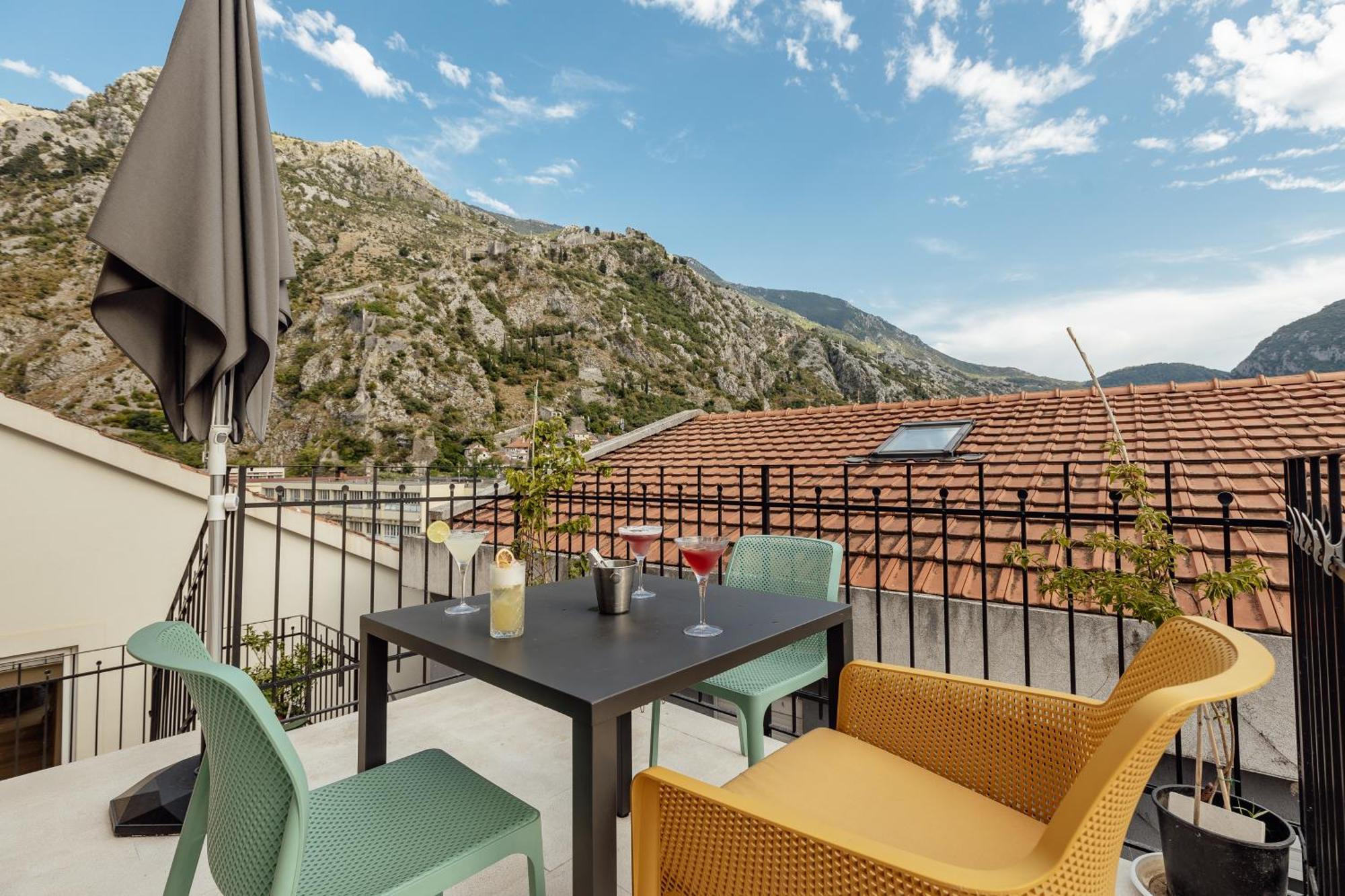 Kotor Central Point 外观 照片