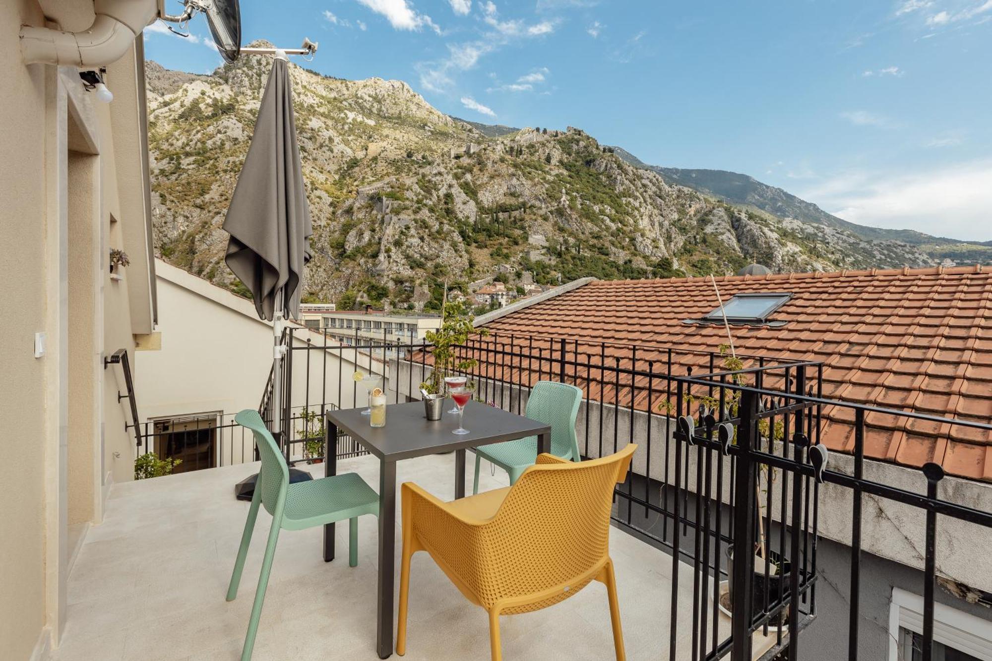 Kotor Central Point 外观 照片